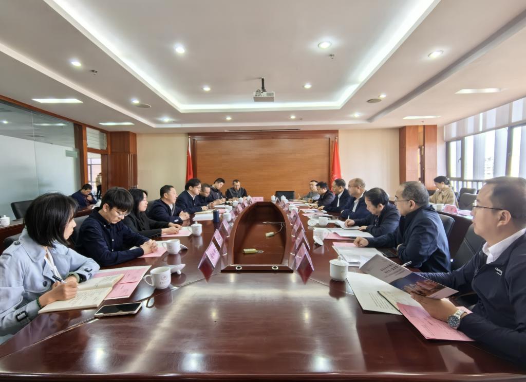 太阳成集团tyc33455cc与昆明理工大学开展研究生教育交流